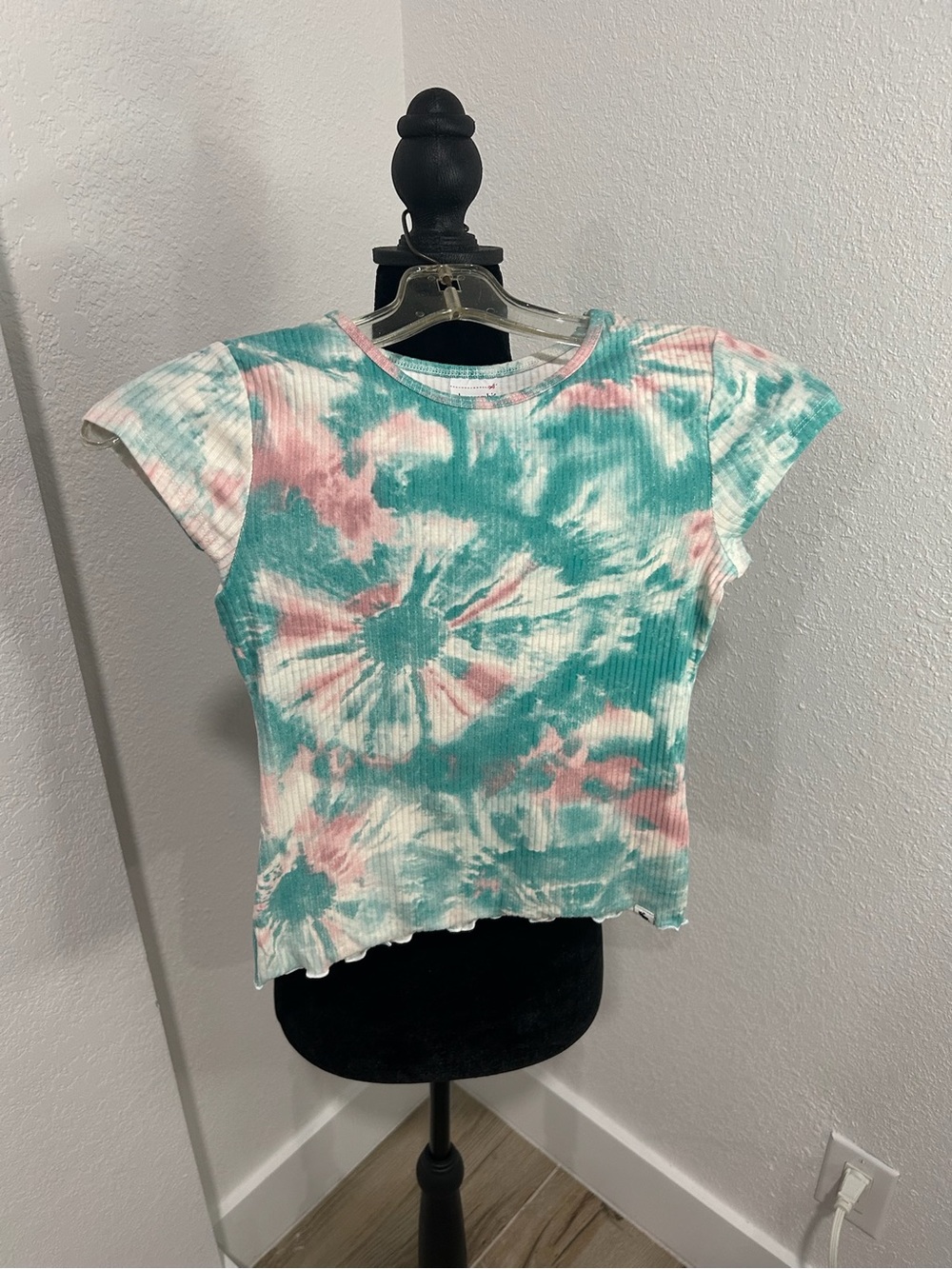 abercrombie kids Tie-Dye Ribbed Tee in Mint, Pink & White